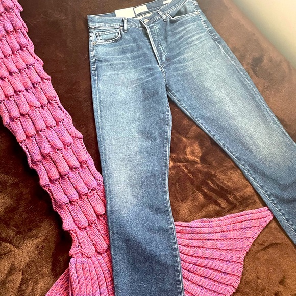 Citizen of Humanity - Picture 1 of 6